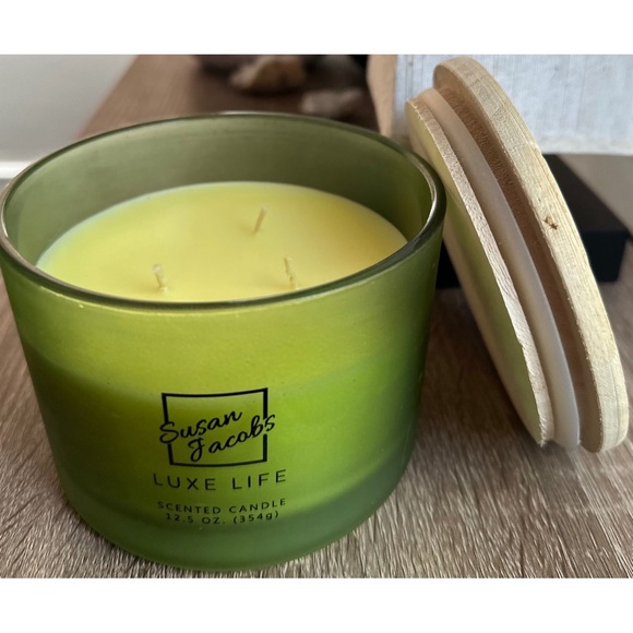 🆕 Susan Jacob’s Large Luxe Life 3 Wick Candle - Picture 2 of 5